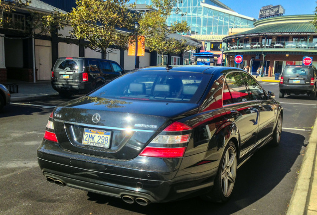 Mercedes-Benz S 63 AMG W221