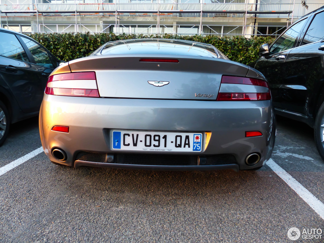 Aston Martin V8 Vantage