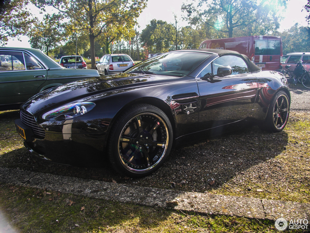 Aston Martin V8 Vantage Roadster