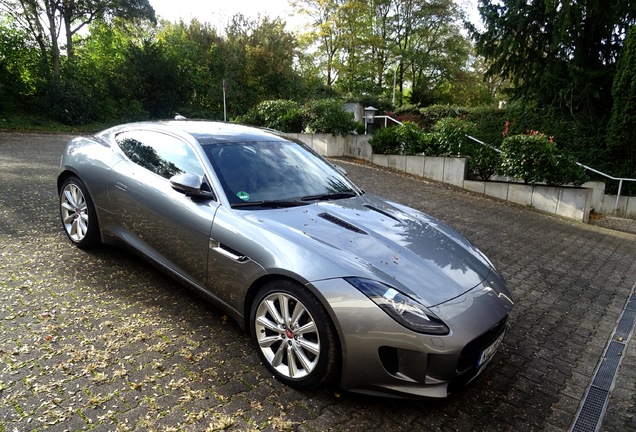 Jaguar F-TYPE S Coupé