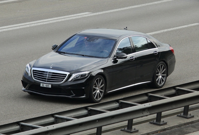 Mercedes-Benz S 63 AMG V222