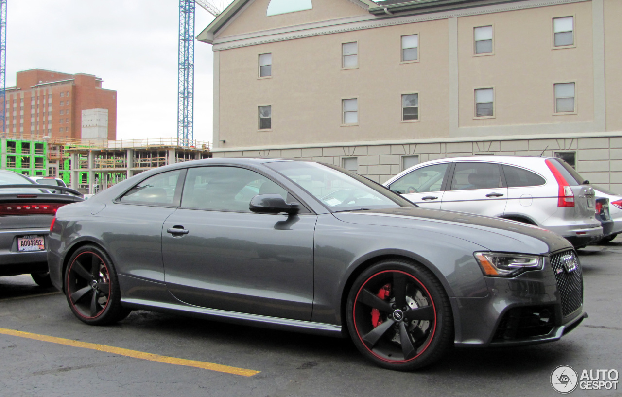 Audi RS5 B8 2012