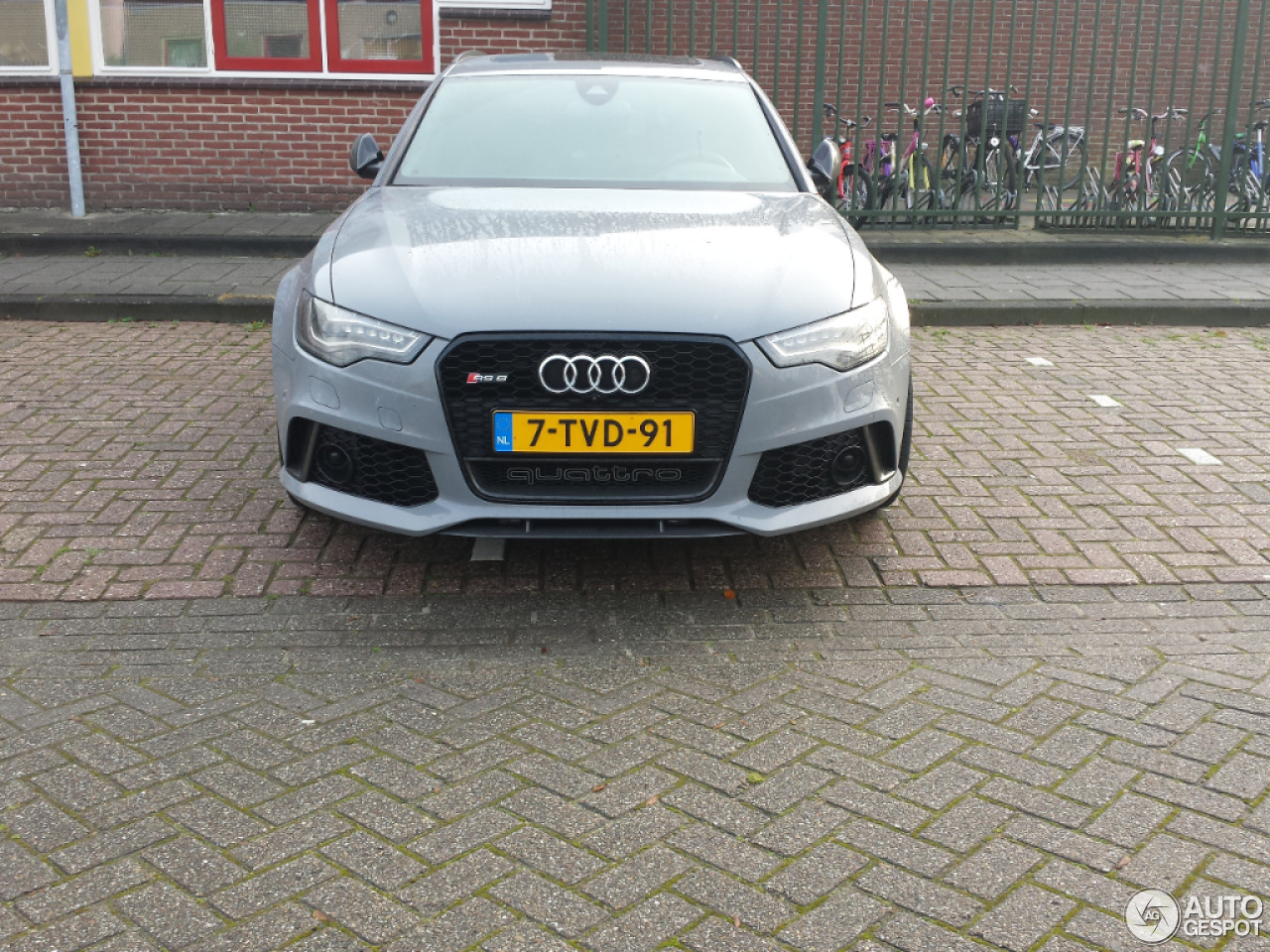 Audi RS6 Avant C7