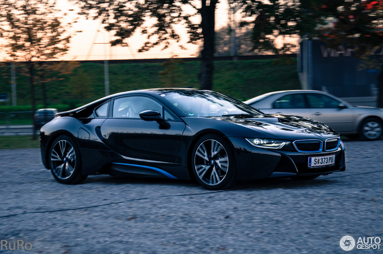 BMW i8