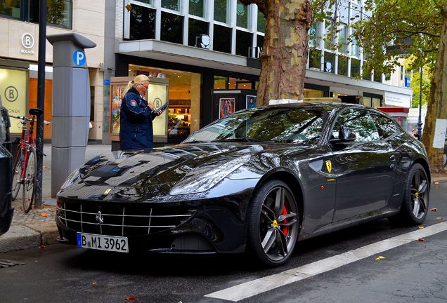 Ferrari FF