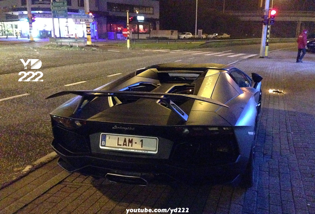 Lamborghini Aventador LP700-4 Roadster