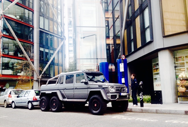 Mercedes-Benz Brabus B63S 700 6x6