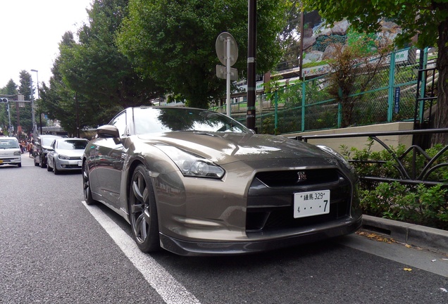 Nissan GT-R