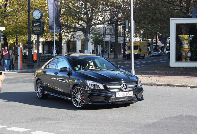 Mercedes-Benz CLA 45 AMG C117