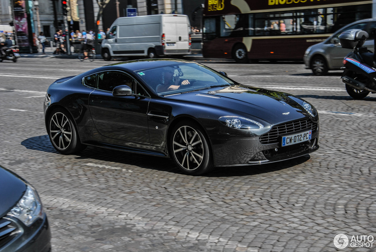 Aston Martin V8 Vantage S