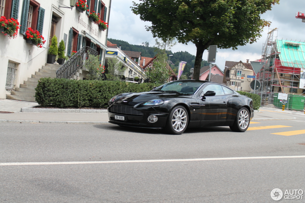 Aston Martin Vanquish S