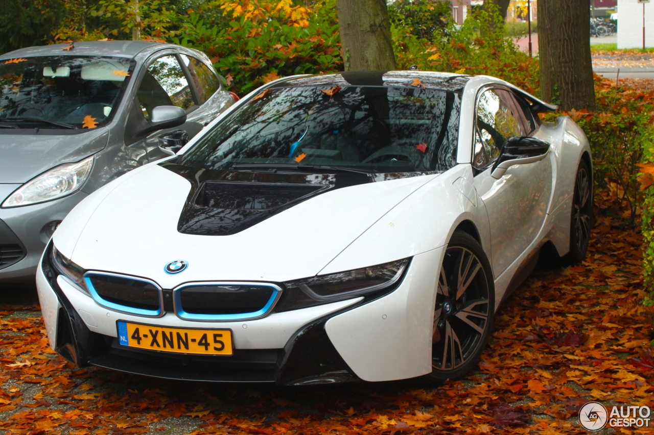 BMW i8