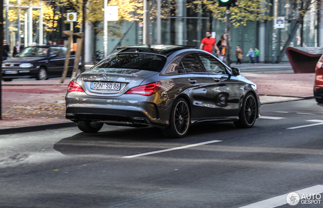 Mercedes-Benz CLA 45 AMG C117