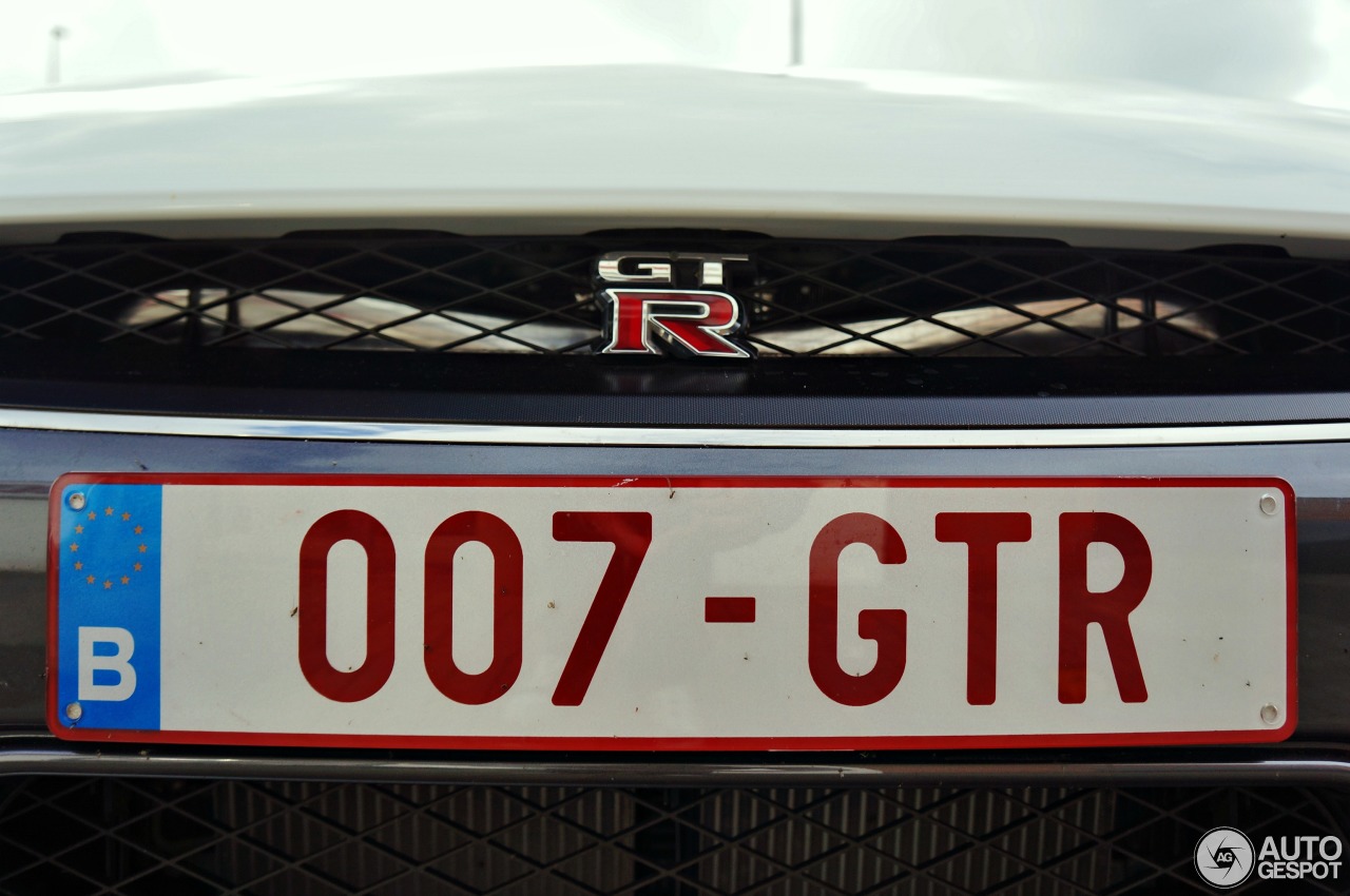 Nissan GT-R 2014 HKS GT700