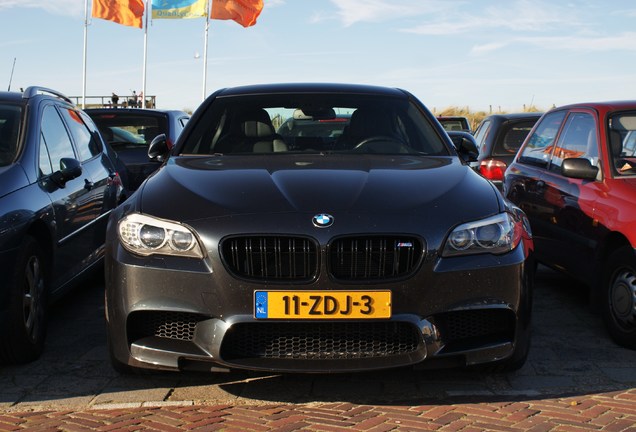 BMW M5 F10 2011