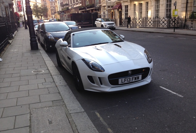 Jaguar F-TYPE S V8 Convertible