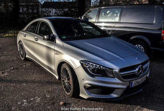 Mercedes-Benz CLA 45 AMG C117