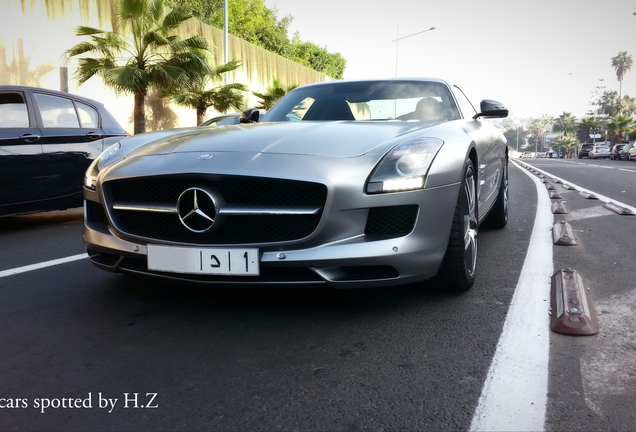 Mercedes-Benz SLS AMG