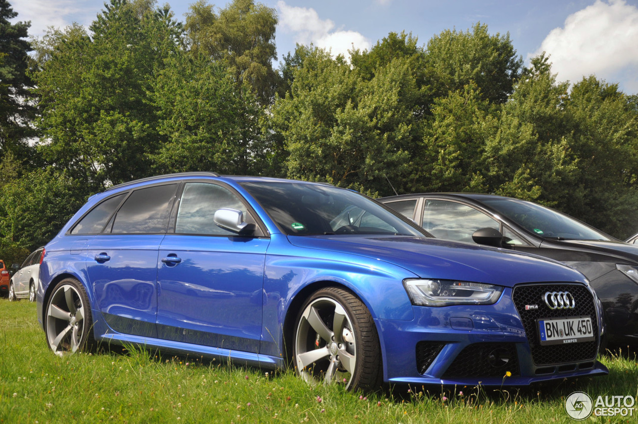 Audi RS4 Avant B8