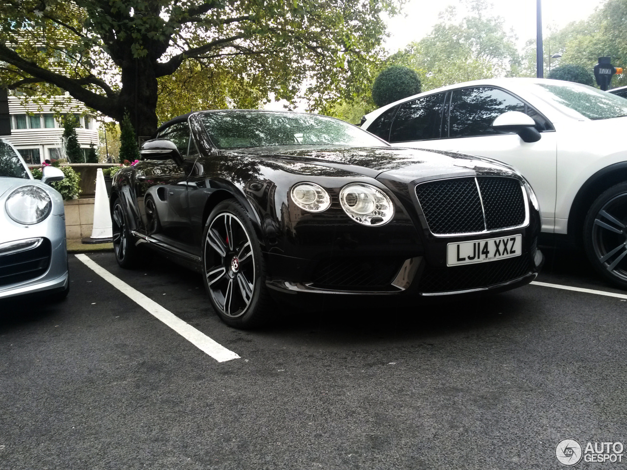 Bentley Continental GTC V8