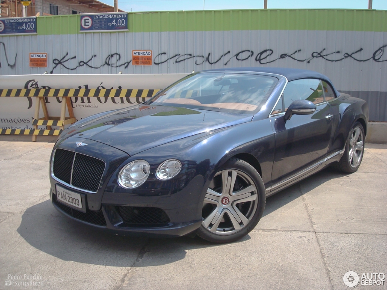 Bentley Continental GTC V8