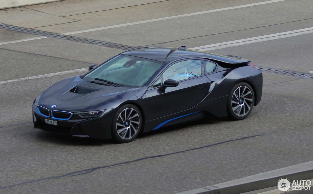 BMW i8