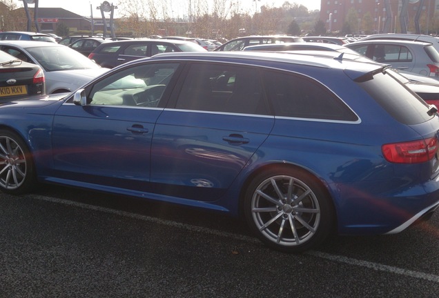 Audi RS4 Avant B8