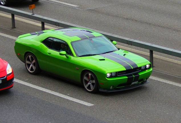 Dodge Challenger SRT-8 392