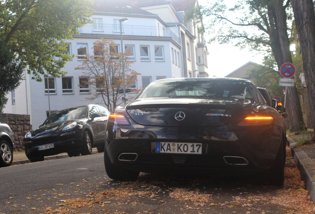 Mercedes-Benz SLS AMG GT