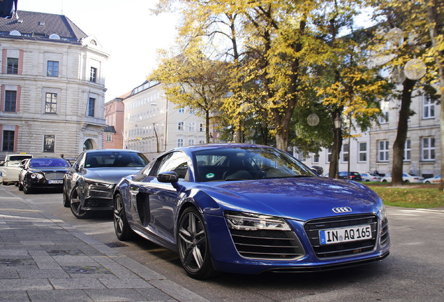 Audi R8 V10 Plus 2013