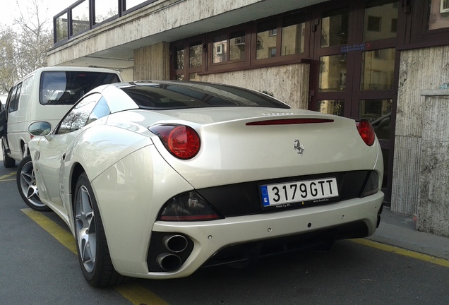 Ferrari California