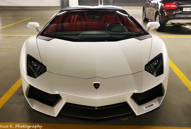 Lamborghini Aventador LP700-4 Roadster