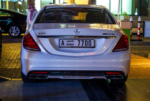 Mercedes-Benz S 65 AMG V222