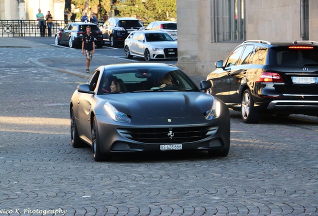 Ferrari FF