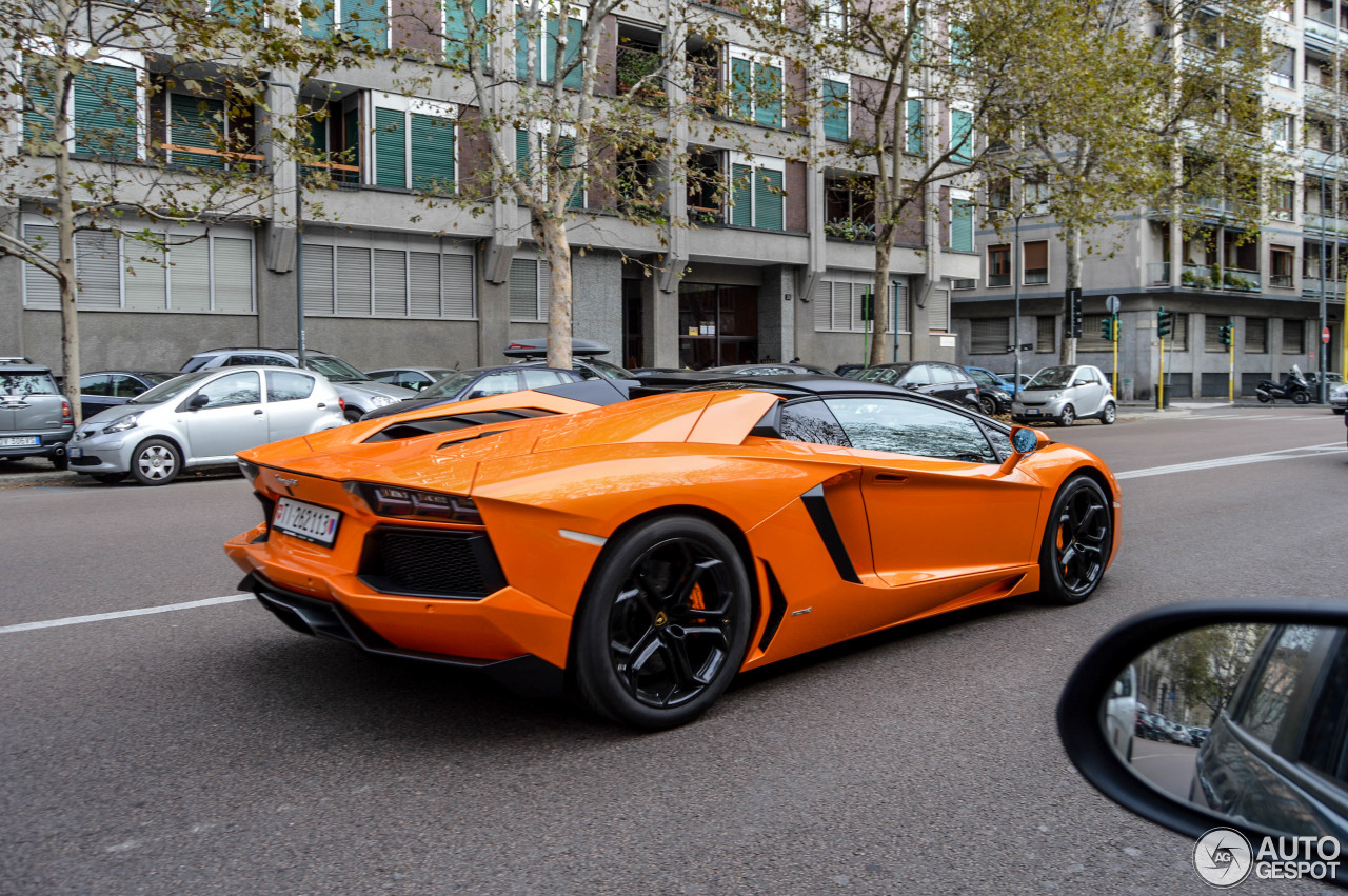 Lamborghini Aventador LP700-4 Roadster