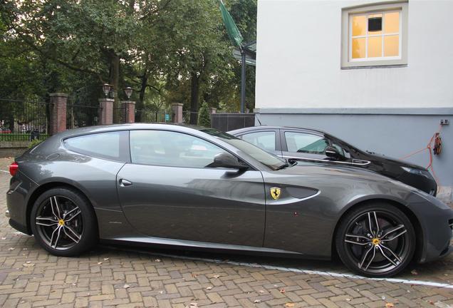 Ferrari FF