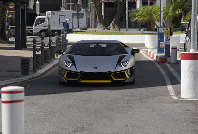 Lamborghini Aventador LP700-4