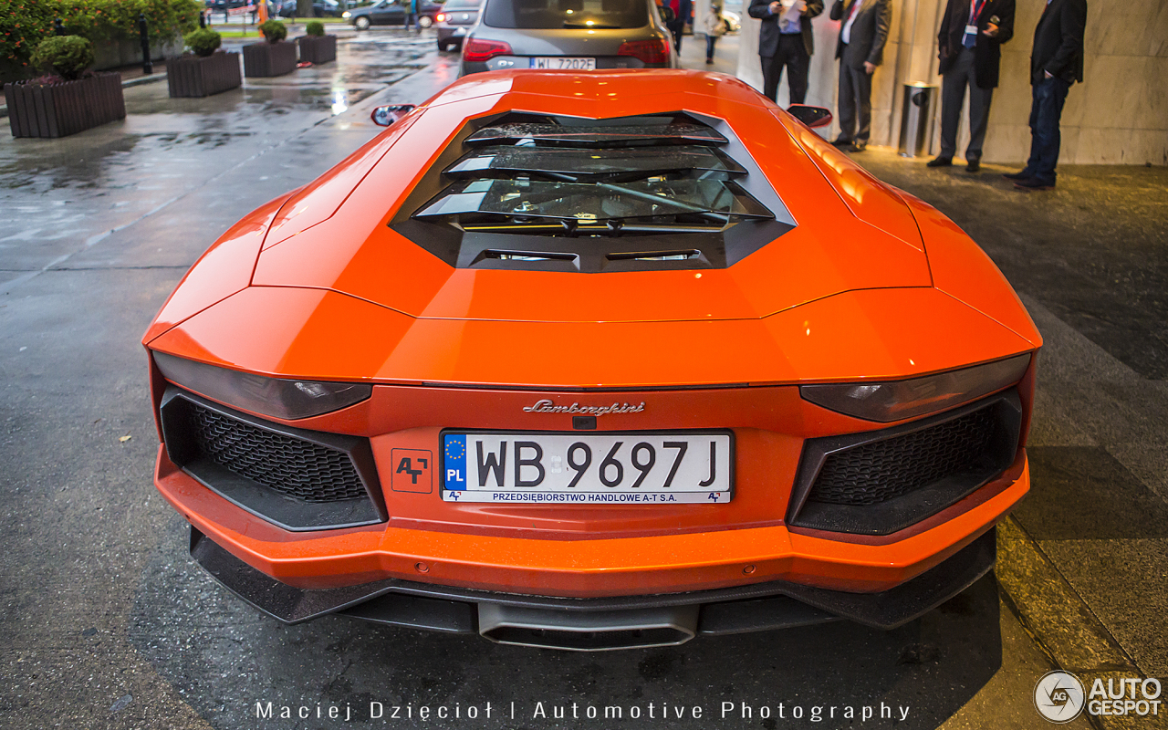 Lamborghini Aventador LP700-4