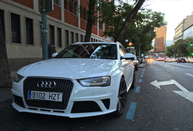 Audi RS4 Avant B8