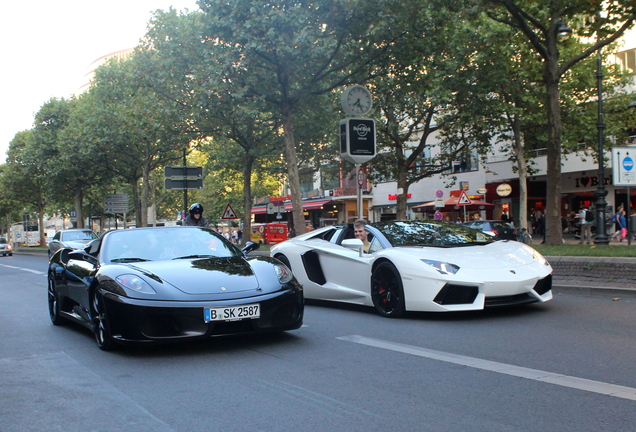 Lamborghini Aventador LP700-4 Roadster