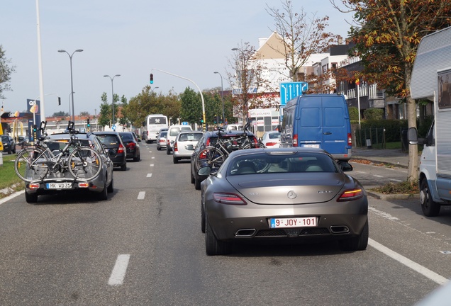 Mercedes-Benz SLS AMG