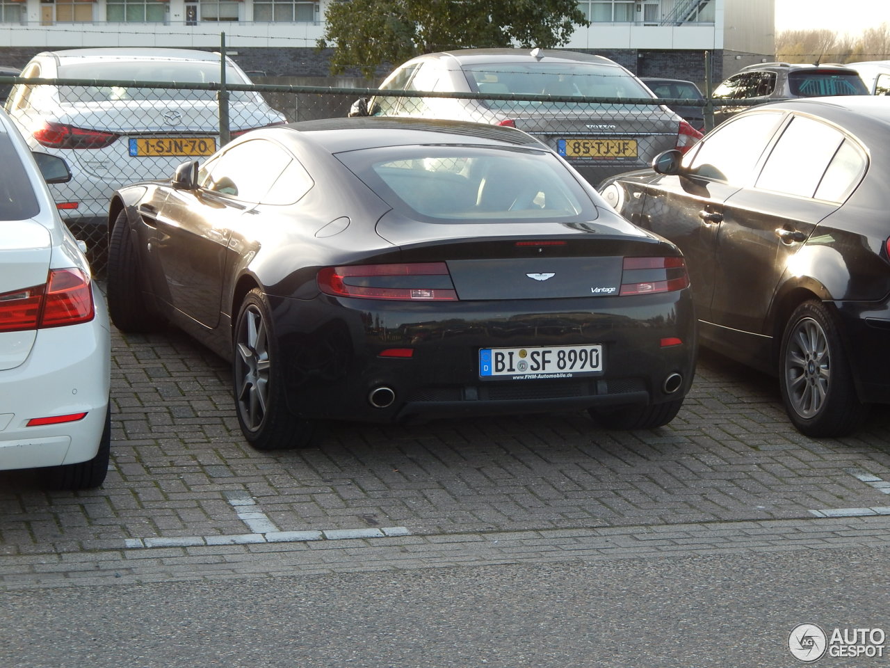 Aston Martin V8 Vantage