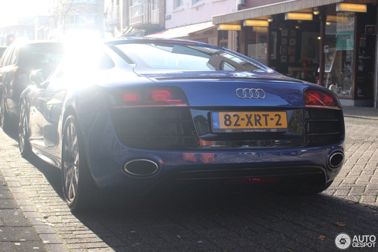 Audi R8 V10