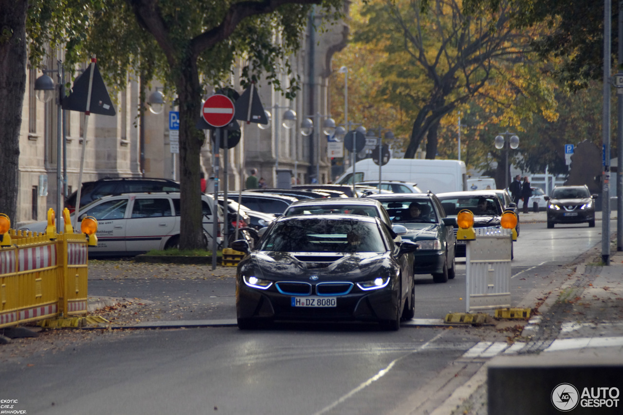 BMW i8