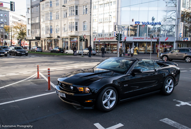 Ford Mustang GT Convertible 2011