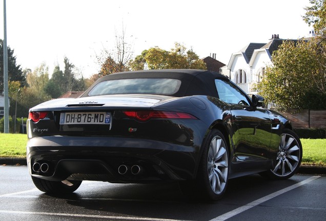 Jaguar F-TYPE S V8 Convertible