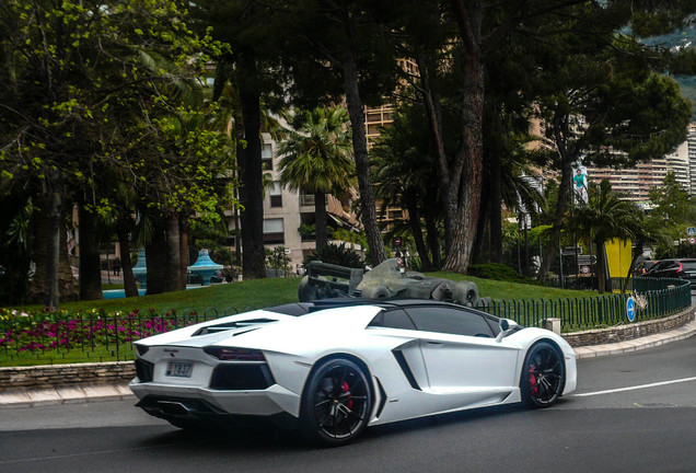 Lamborghini Aventador LP700-4 Roadster