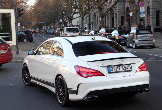 Mercedes-Benz CLA 45 AMG Edition 1 C117