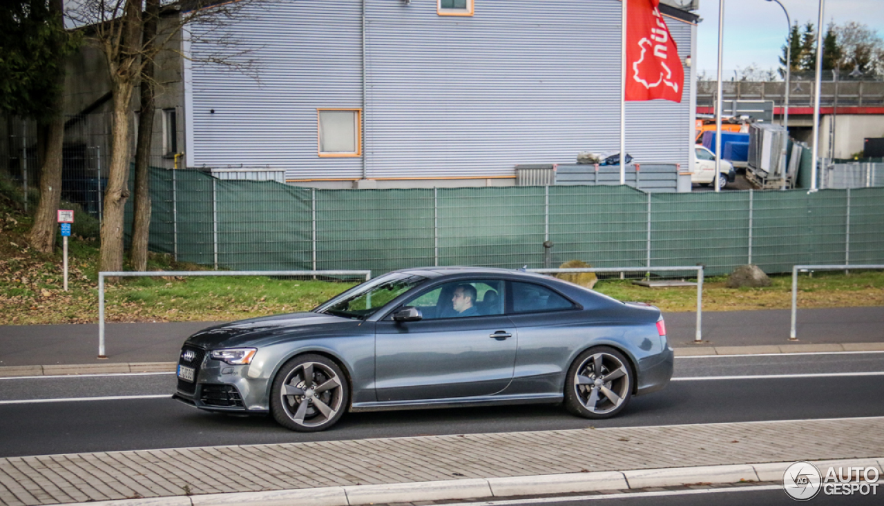 Audi RS5 B8 2012