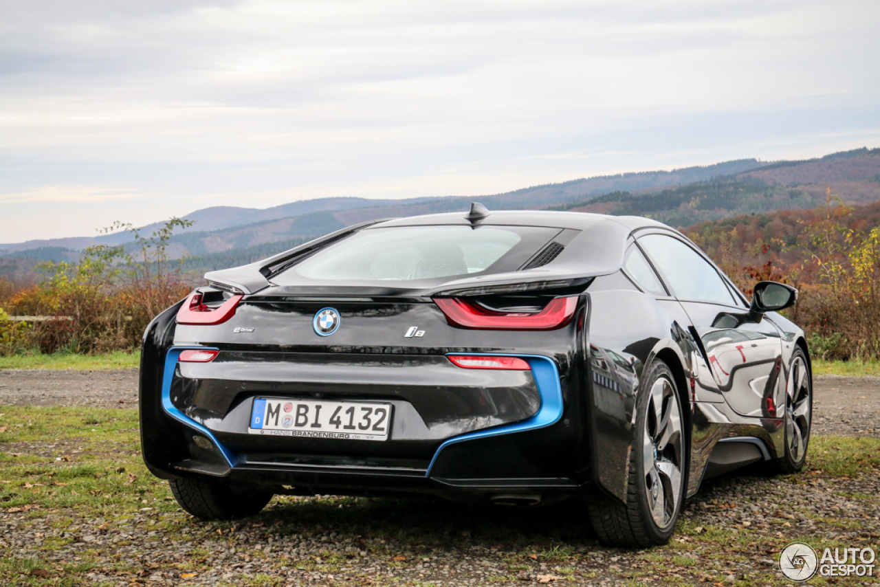 BMW i8